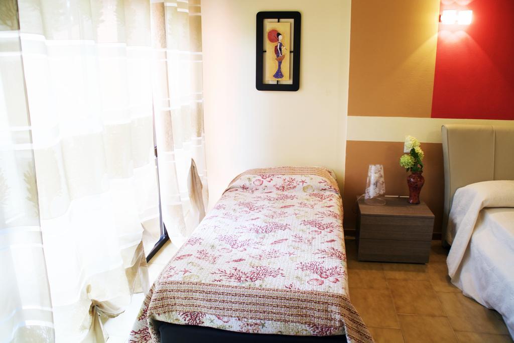 B&B Silvia เวโรนา ภายนอก รูปภาพ