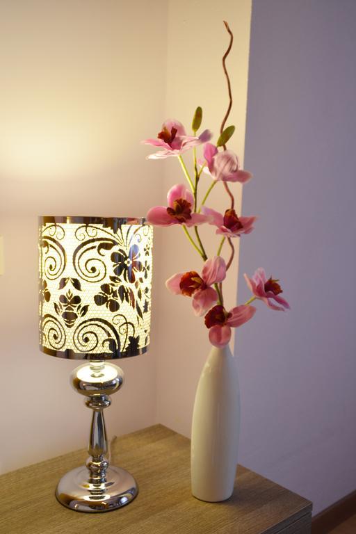 B&B Silvia เวโรนา ภายนอก รูปภาพ
